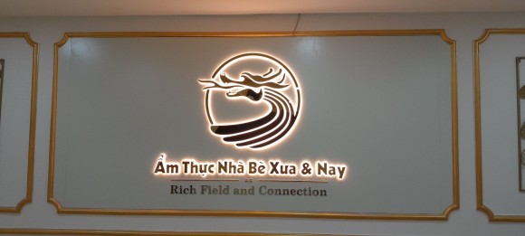 Logo Công Ty Chữ inox G01