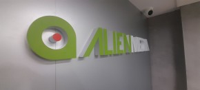 Logo Công Ty Chữ Mica G02